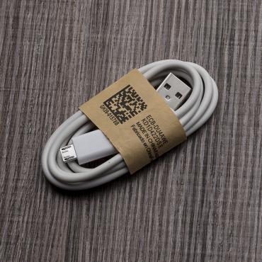 Cabo de dados USB com entrada V8(android)